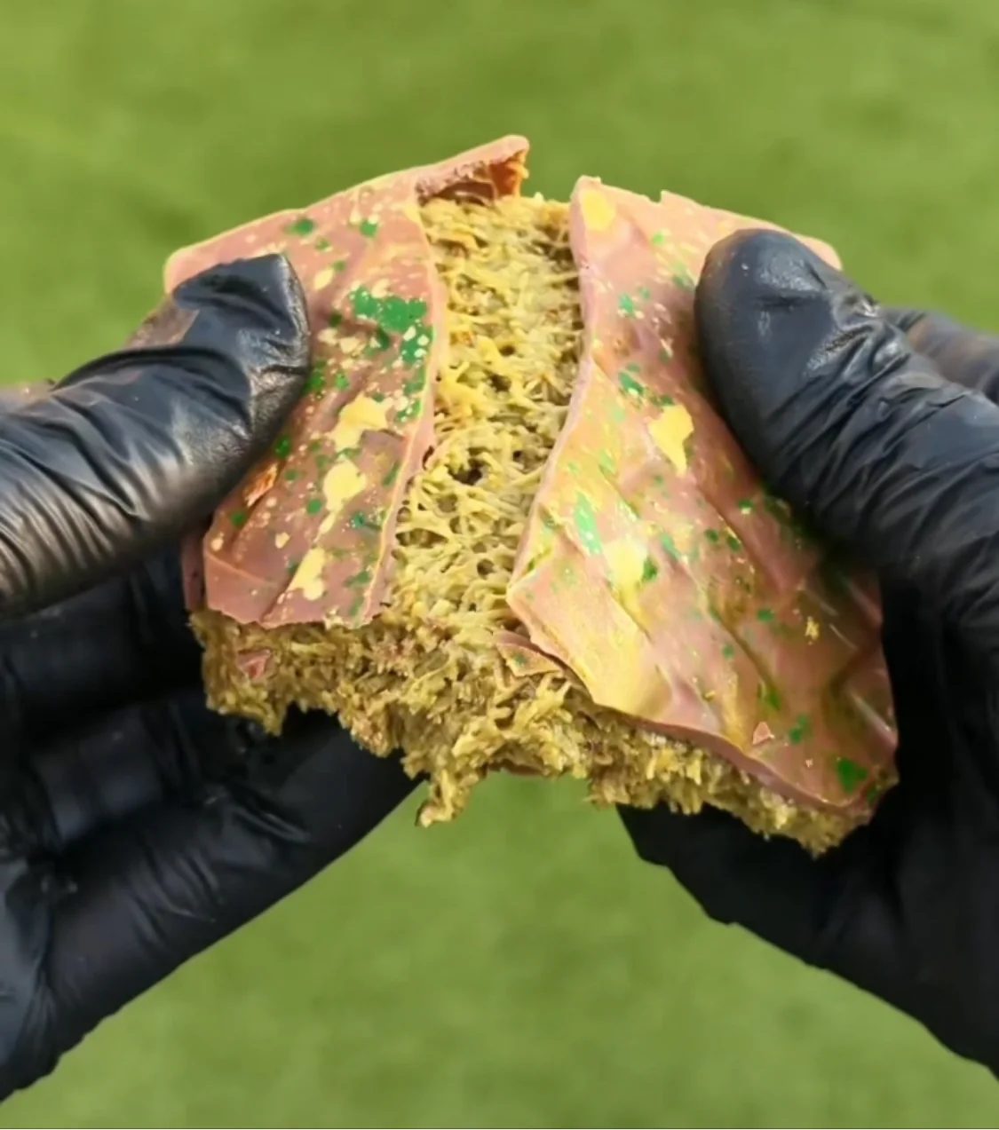 Dubai Chocolate Bar 200g - Belgian Milk Chocolate - Pistachio - Kunafa - Tahini - Image 2